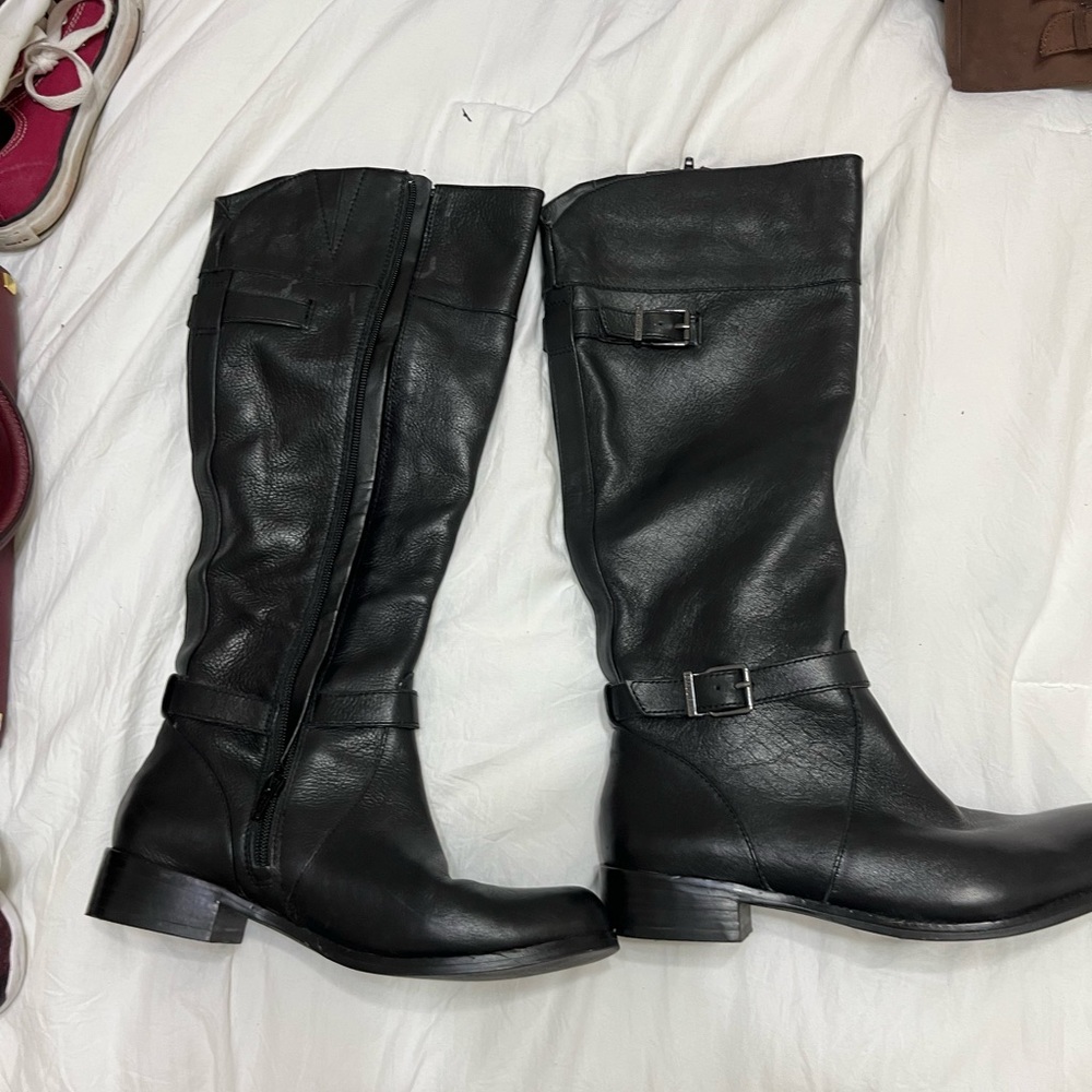 Black wonder boots! Size 7.5! Worn a handful of times